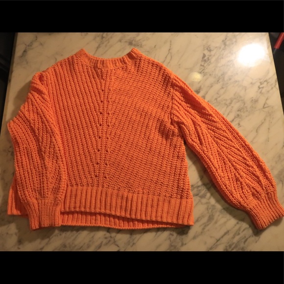 H&M Tops - H&M Orange sweatshirt